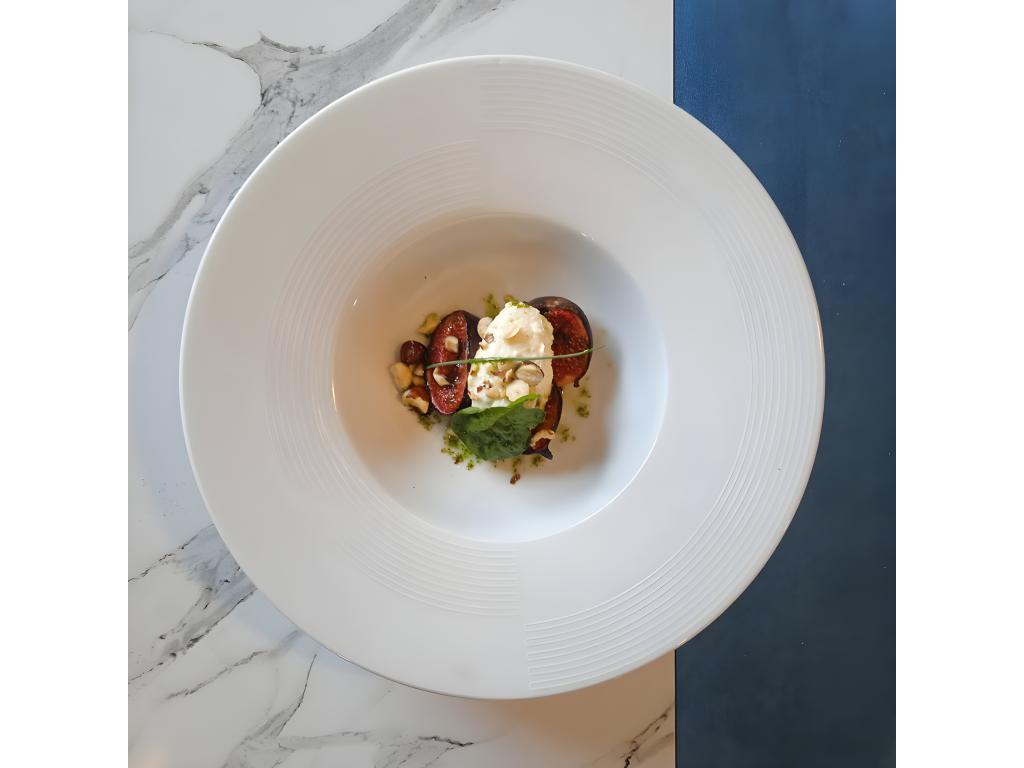 High table 70x70cm - Round model, white marble bench with brass edges CPKX69537